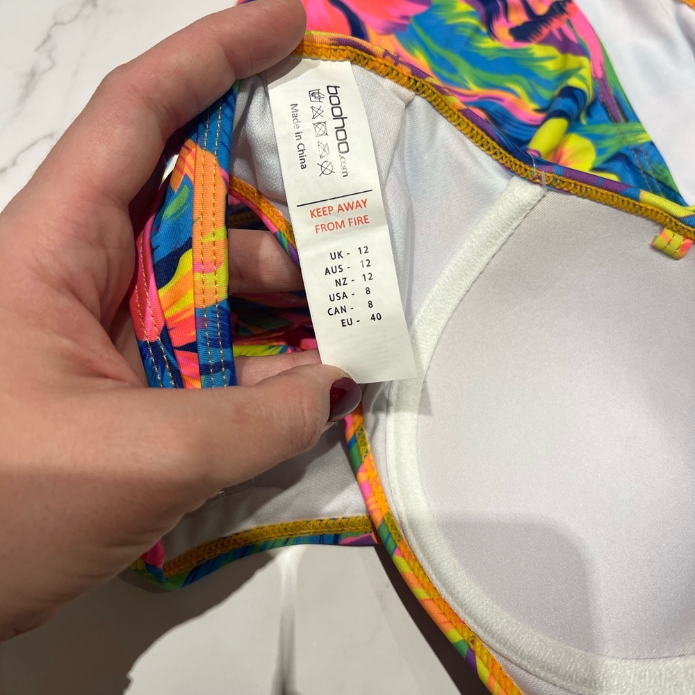 Boohoo Multicolor Tropical Bikini Top - Picture 5 of 6